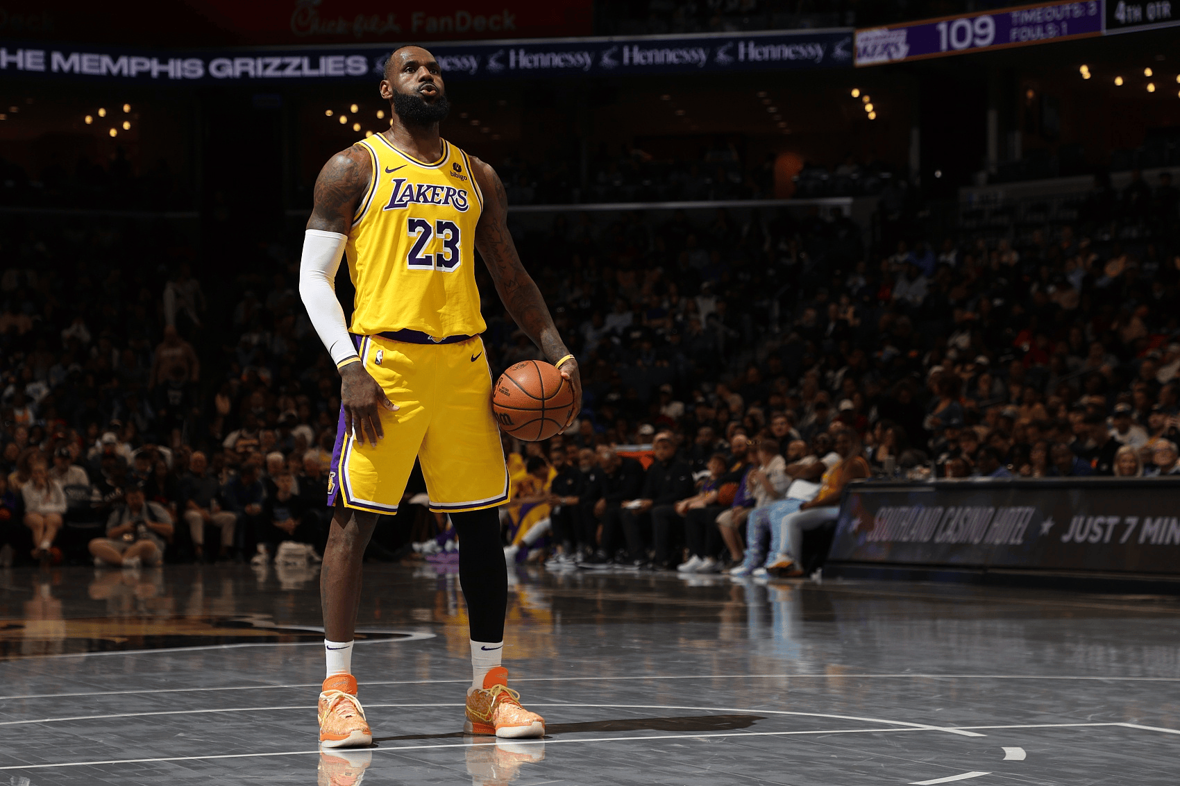 金年会平台-NBA总决赛倒计时，芝加哥公牛冲刺阶段复出首秀，细节引发关注，悬念犹存，数据趋势出现新变化的简单介绍